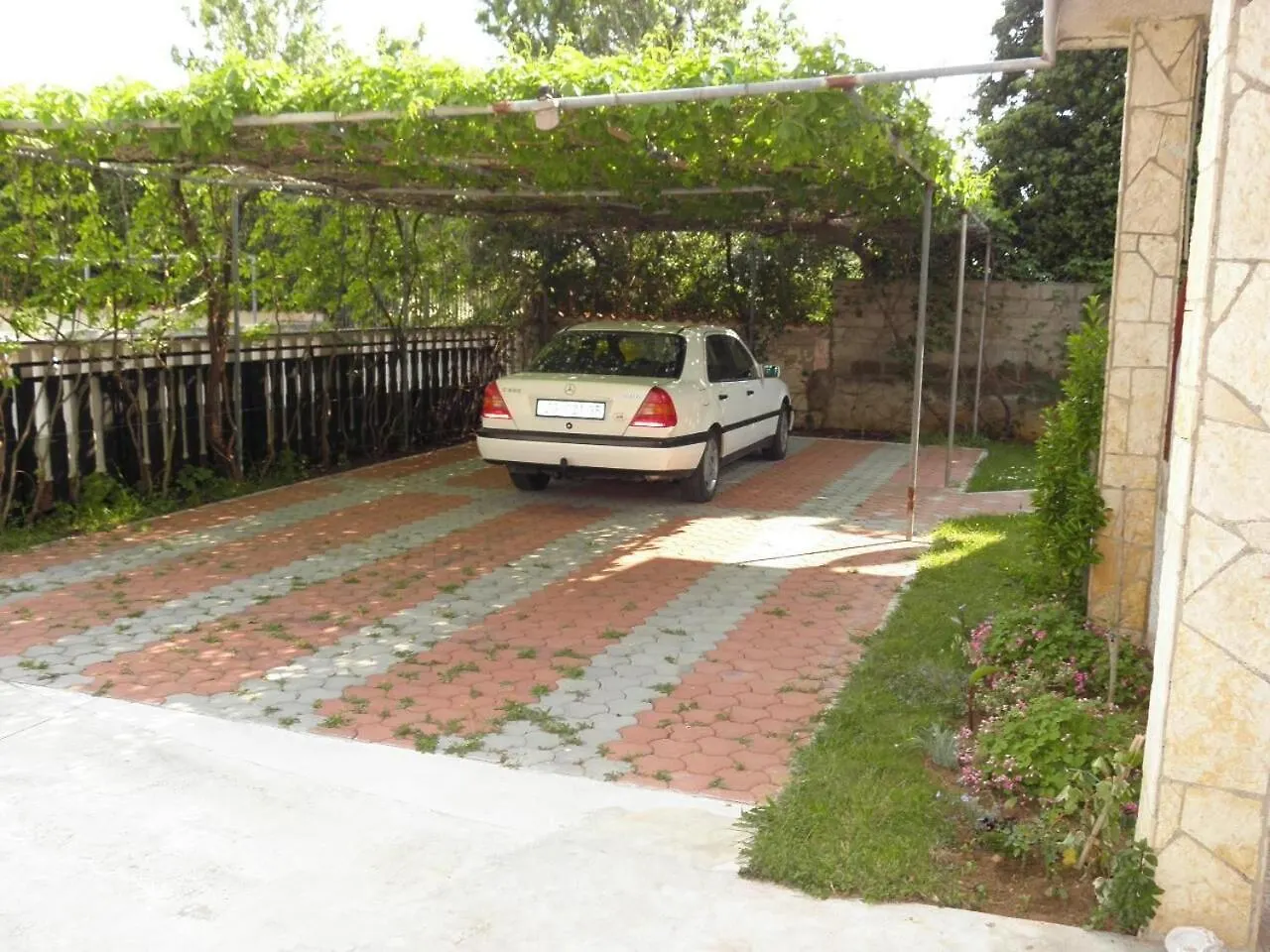 Apartments Petar - 30 M From Sandy Beach 닌 크로아티아