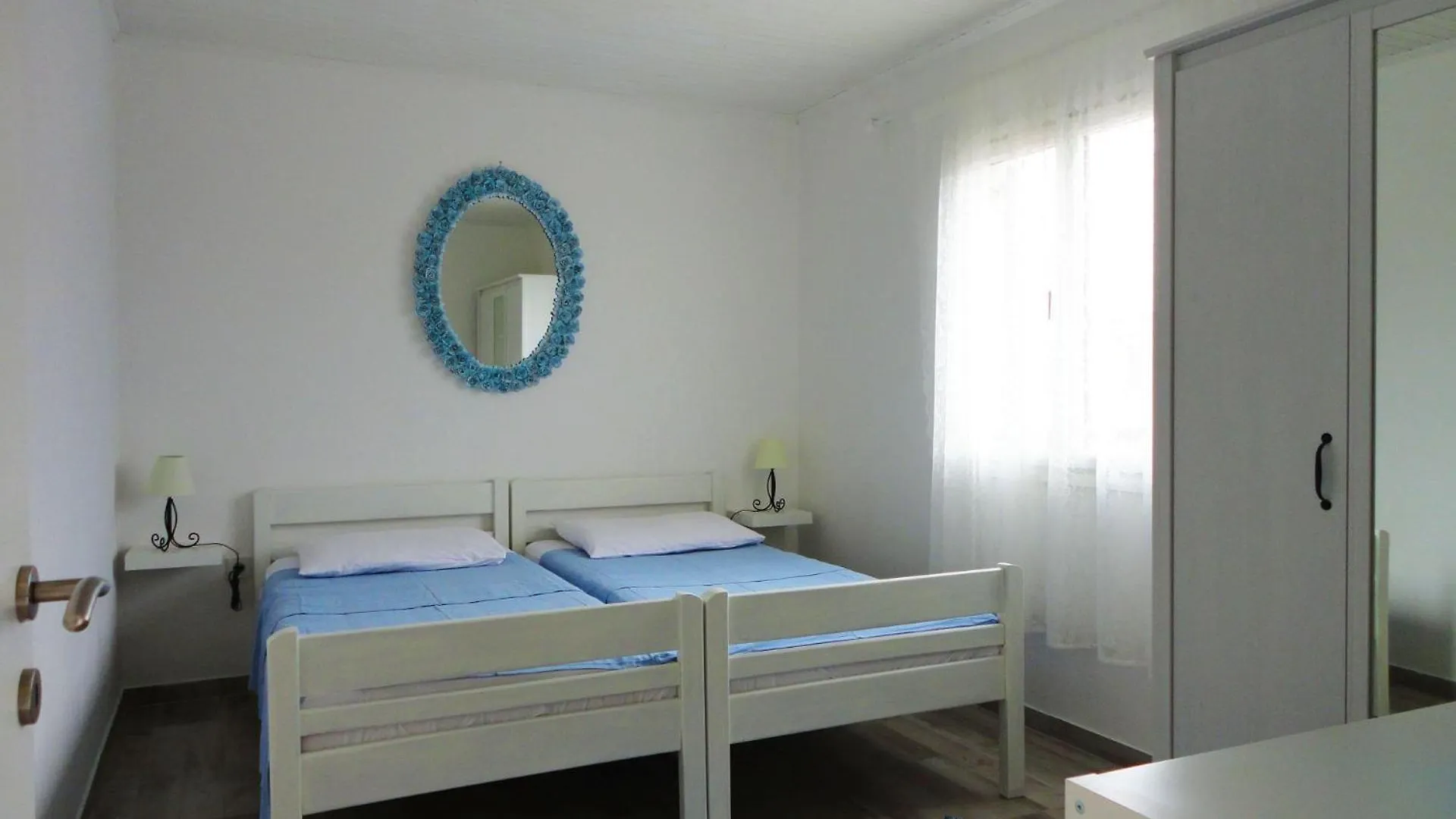 Apartments Petar - 30 M From Sandy Beach 닌